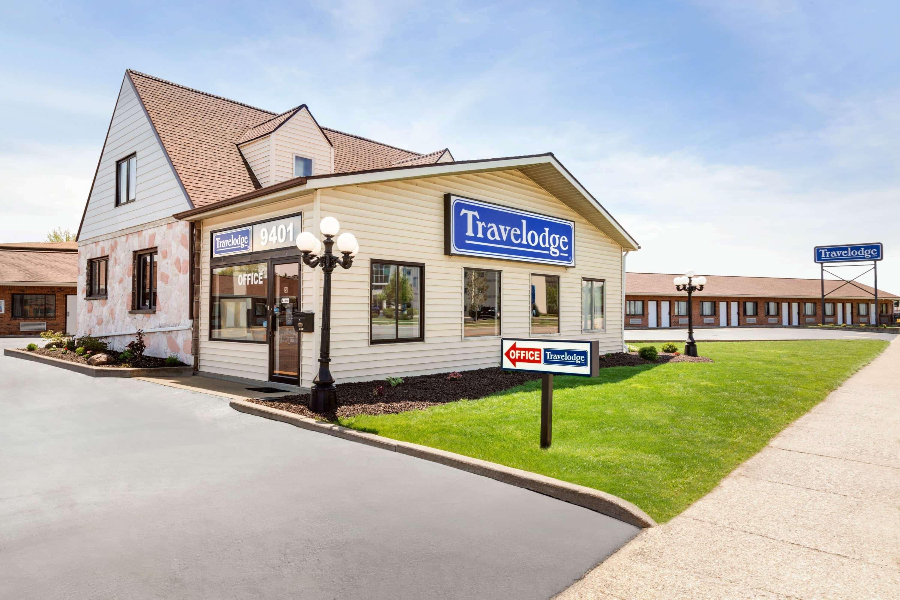 Travelodge By Wyndham Niagara Falls - New York Buitenkant foto