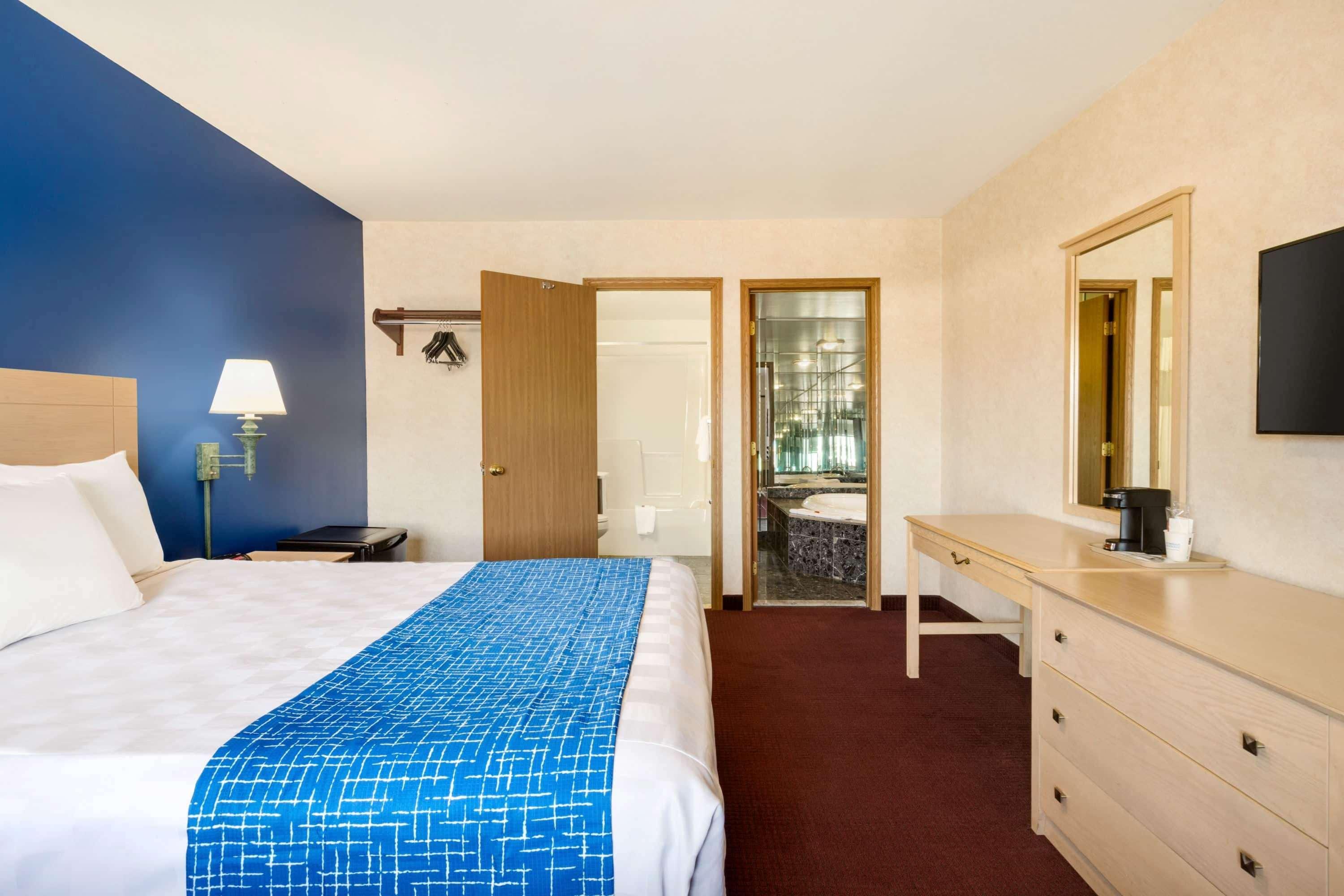 Travelodge By Wyndham Niagara Falls - New York Buitenkant foto