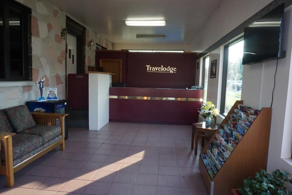 Travelodge By Wyndham Niagara Falls - New York Buitenkant foto