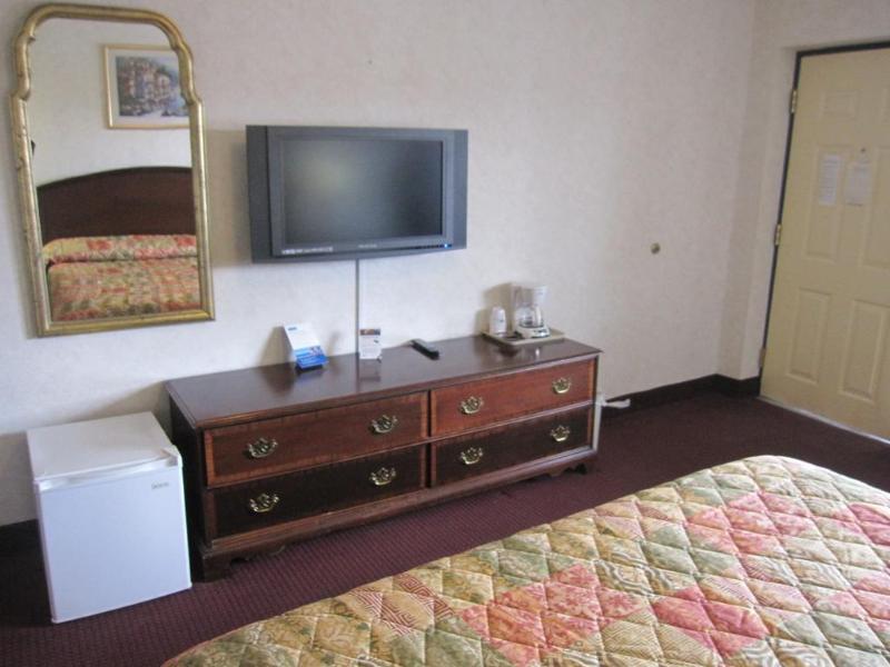 Travelodge By Wyndham Niagara Falls - New York Buitenkant foto