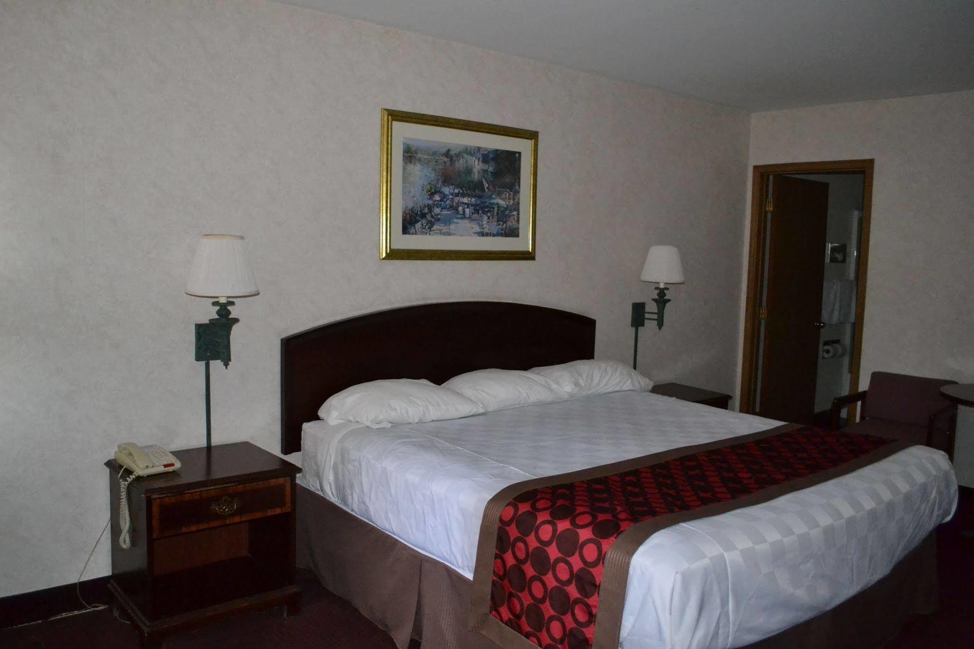 Travelodge By Wyndham Niagara Falls - New York Buitenkant foto