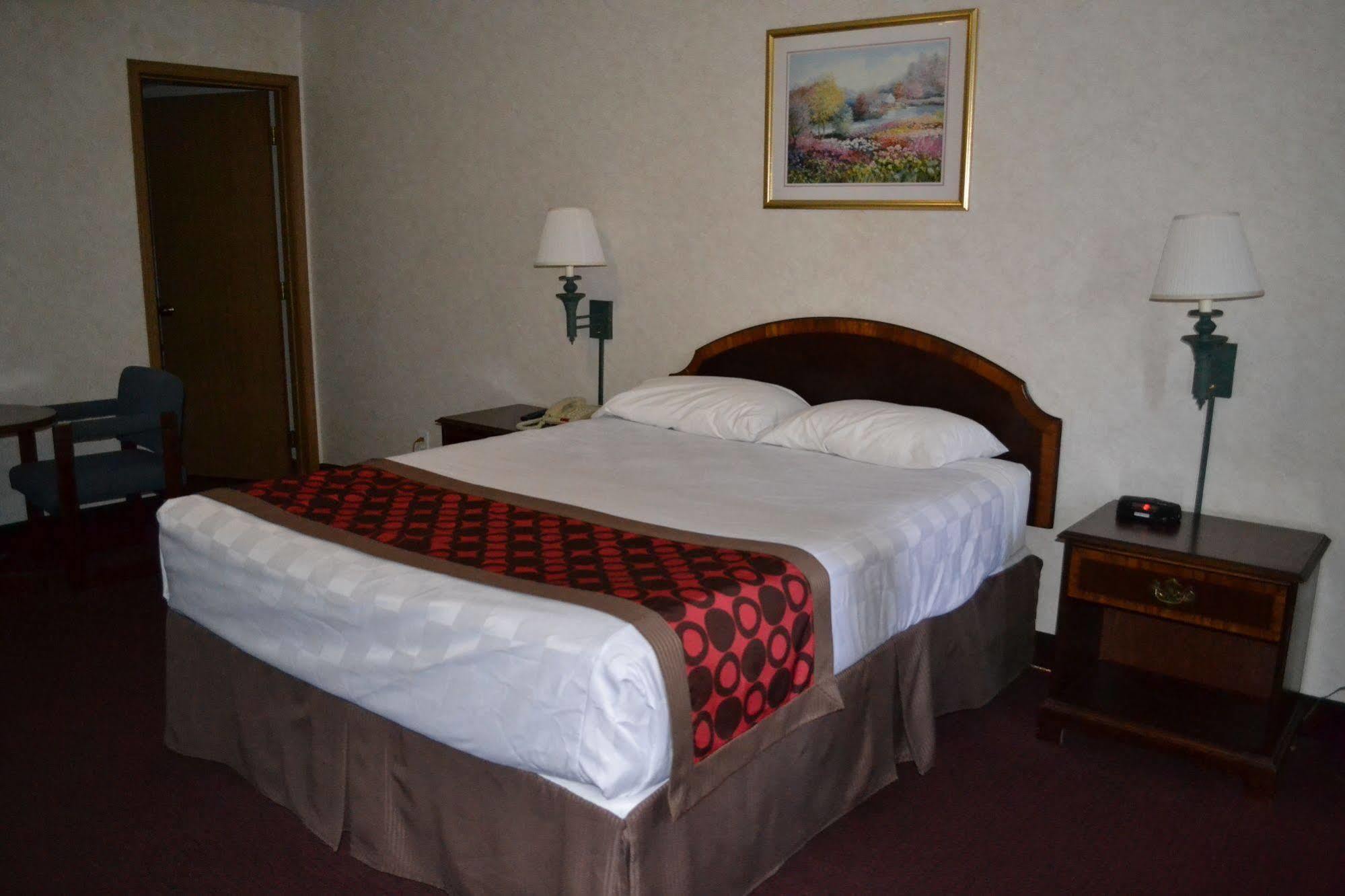 Travelodge By Wyndham Niagara Falls - New York Buitenkant foto